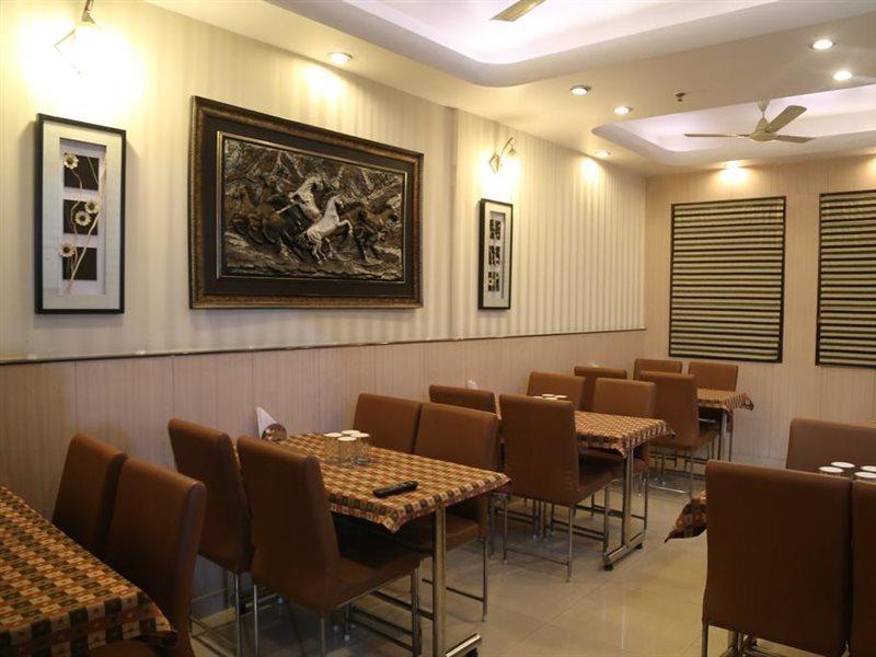 Hotel Aster Inn New Delhi المظهر الخارجي الصورة